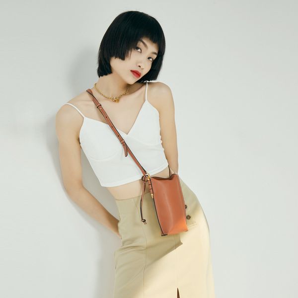 

design hand mobile 2020 new mini bag cowhide shoulder women's bag