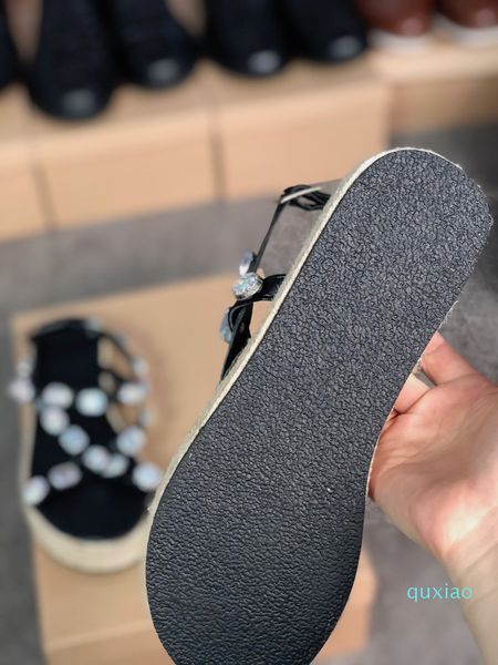 

2022 new luxury slides sandals women slipper summer beach flip flops sandals with crystals women mixed color casual slides shoes, Black
