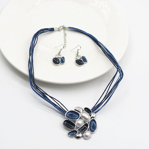 

s2034 fashion jewelry set faux pearl wax thread glaze geometrical short necklace earrings set, Silver