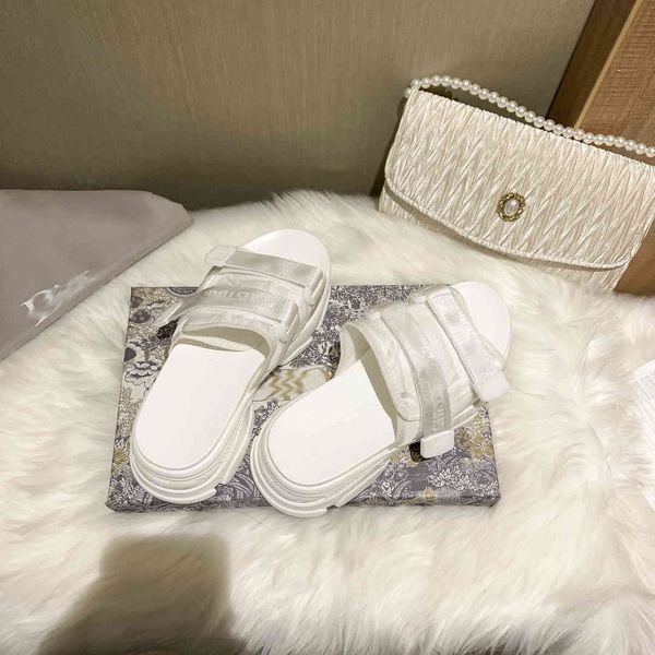 

d family's new slippers in summer 2021 i0rh zmm, Black