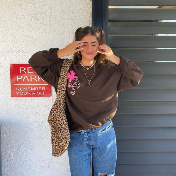 

autumn winter round collar with embroidered loose and lazy coat, Black;gray