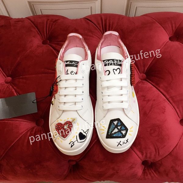 

women designer boots embroidery bee martin desert boot flamingos love arrow leather medal coarse non-slip winter shoes, Black