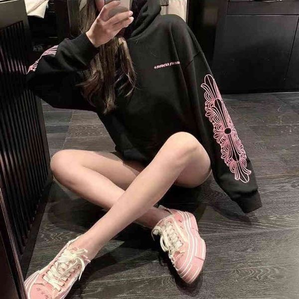 

horseshoe 21s autumn new trend model pink flower arm printed hoodie couple's aging trend, Black