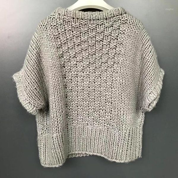 

female hand-knitted sweater knitting oem custom hand woven coarse needle to sample processing customized women's sweaters, White;black