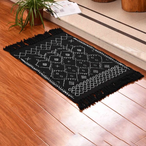 

selling cotton yarn woven black printing tassel carpet floor mat living room door bedside foot