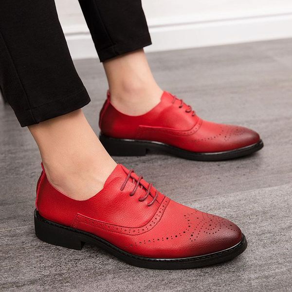 Retro Designer Mode männliche flache Schuhe Bullock Carving Loafers Slip-on Friseur Casual Herren schwarz rot braun Schuhe große Größe: US6,5-US10