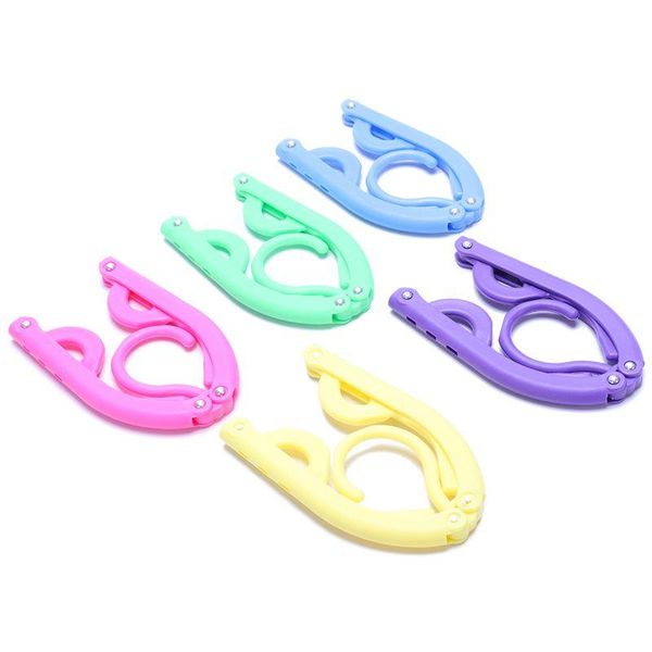 

laundry bags 5pcs portable travel outdoor camping folding plastic clothes coat hangers racks (random color)