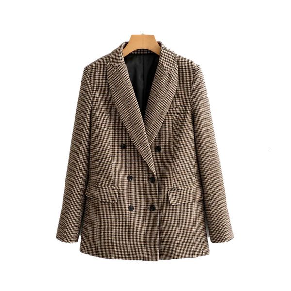 

2021 new autumn spring women blazer office ladies plaid notched female suit jacket double breasted with buttons outwear c035, White;black