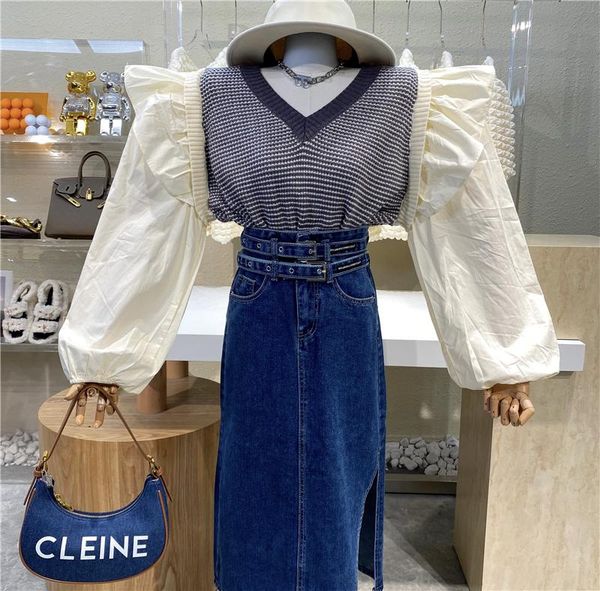 

women's sweaters 2021 stitching fake two-piece t-shirt v-neck color blocking bubble sleeve ruffle loose casual pullover top, White;black