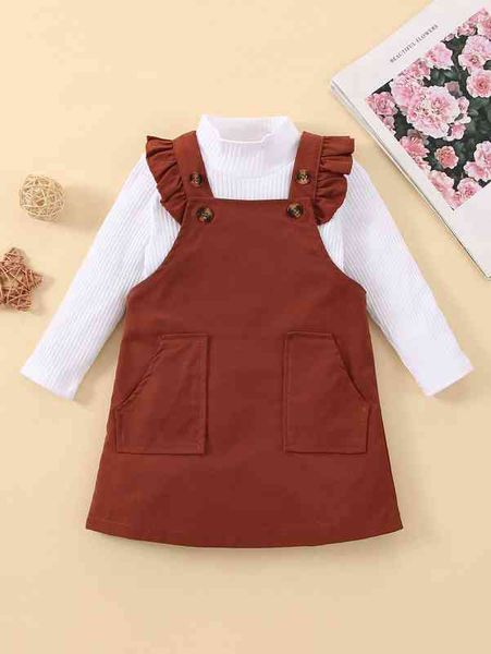 

baby mock neck tee & ruffle trim patched pocket overall dress she, White