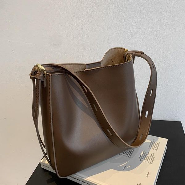

evening bags luxury vintage simple bucket shoulder for women wide strap brand designer large capacity crossbody work ladies handbags