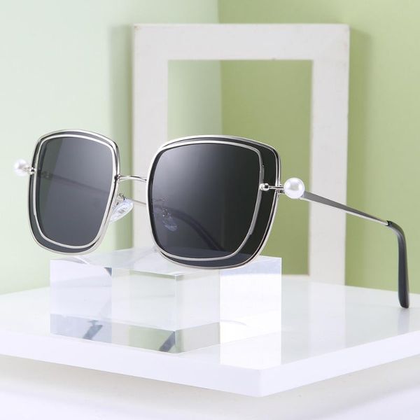 

mirrors personality polarized sunglasses with pearl temples