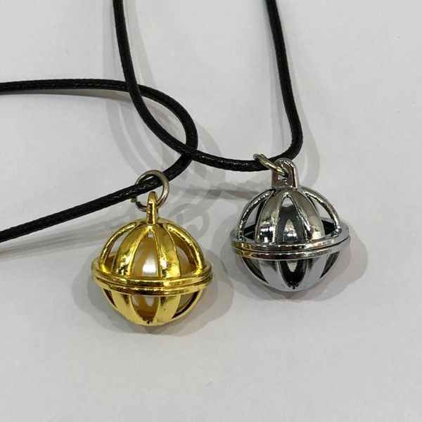 

pendant necklaces anime tokyo revengers hanemiya kazutora round necklace metal gold silver color fashion jewelry for boys girls