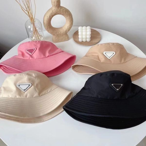 Chapéu de designer com impressão de letras clássicas, balde de pescador, chapéus de verão, bola de sol, quatro cores