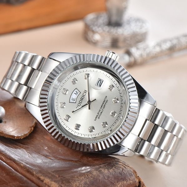 

high grade 2021 luxury men's leisure three bead watch tooth edge water ghost double calendar three needle quartz watch watch olympics o, Slivery;brown