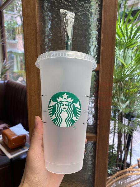 

starbucks 24oz/710ml plastic tumbler reusable clear drinking flat bottom cup pillar shape lid straw mugs bardian 50pcs dhl