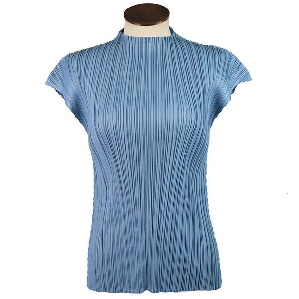 

latest miyake pleated loose sleeveless t-shirt women's 2021 summer thailand classic solid color small flying sleeve shirt tp5064, White