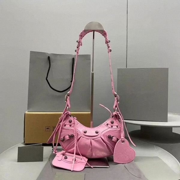 

2022 women handbags classic motorcycle bags element design rivet leather half crescent saddle single shoulder diagonal strap female bag l8bb