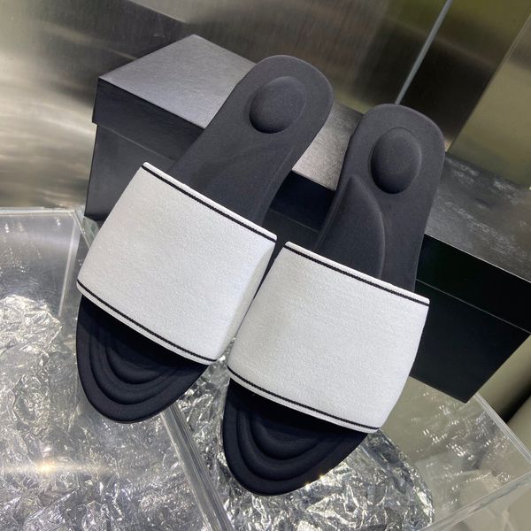 

2022 summer new women/girl casual slippers brand wholesale fashion skin-friendly and comfortable slippers designers shoes size us4.5-7eu35-4, Black