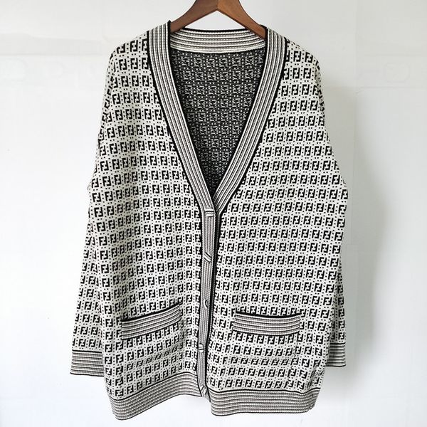 

59% off factory outlet store jacquard commuter v-neck knitted cardigan, White;black