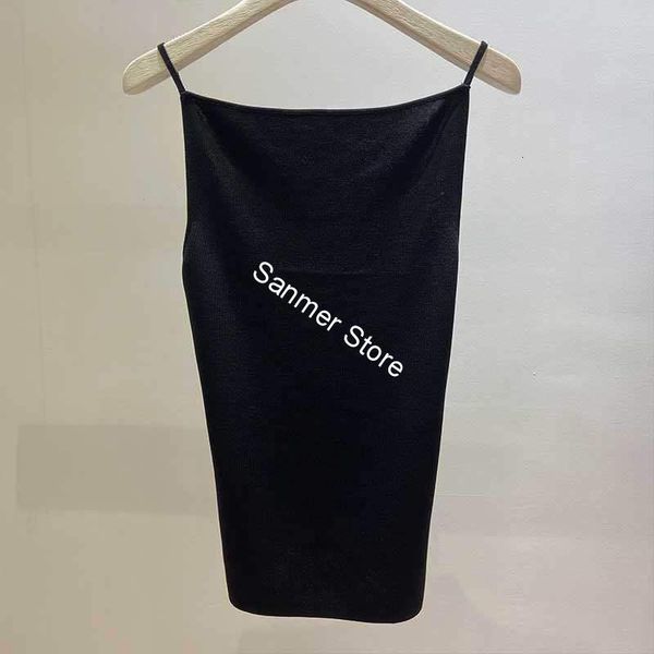 

2021 new primavera vero feminino malha camisola cor preta slash neck sem mangas fino simples camis jz3c, White