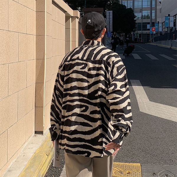 

2021 spring striped men's fashion print retro casual men streetwear long-sleeved shirts mens shirt 0f7i, White;black