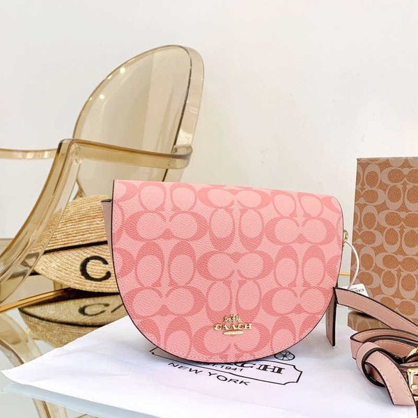 

2021 new women's c-shaped half round bag single shoulder messenger serena shell moon steamed bread bagszly