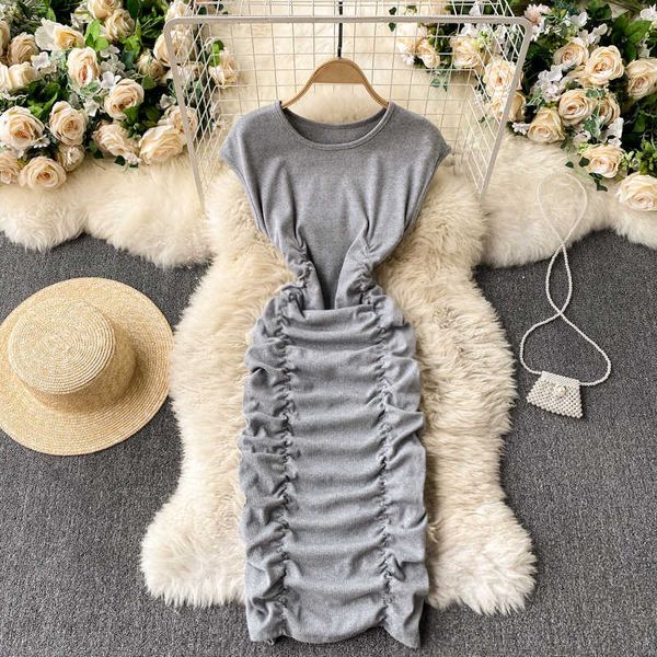 

2021 new ruched bodycon dress solid o-neck sleeveless summer dress women korean fashion skinny knit party club dresses y0603, Black;gray