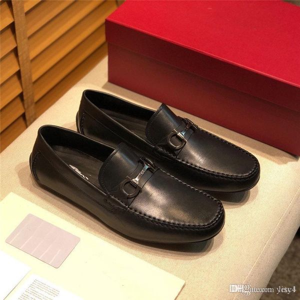 

2019 new soft casual shoes mens summer slip on canvas shoes for men ligthweight comfortable fashion flat luxury loafers shoes plus size 46, Black