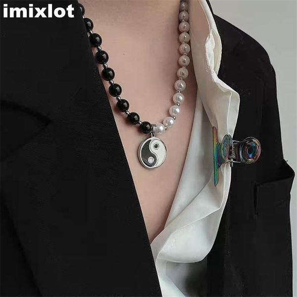 

2021 new punk hip hop black white imitation pearls choker tai chi yin yang metal necklace for women men couple aesthetic jewelry, Golden;silver