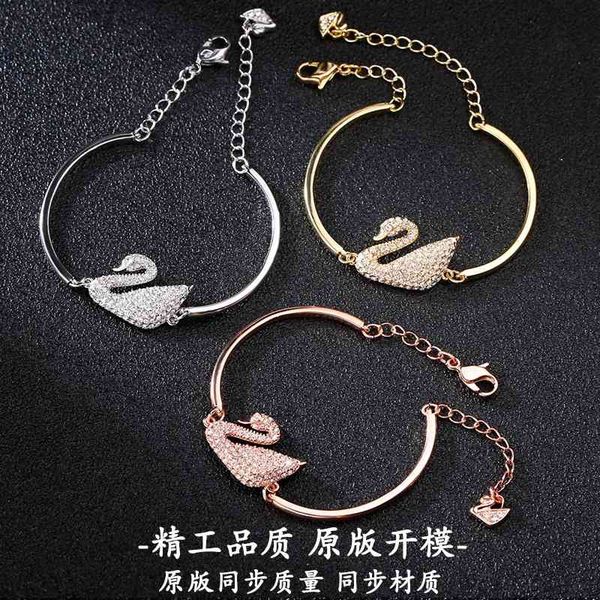 

shijia black and white female swarovski element, tiktok, bottom, swan bracelet, ladies' bracelet.