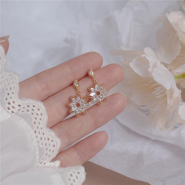 

dangle & chandelier gold dainty korean flower earrring for women bling zirconia hollow lace stud earring wedding brincos bijoux gift, Silver