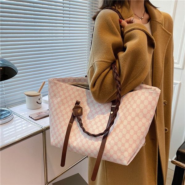 

outlet online 70% off sale large bag women's 2021 new printed portable one shoulder shopping versatile large capacity tote bag