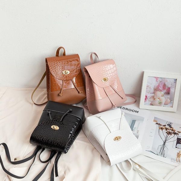 

backpack style 2021 fashion and foreign