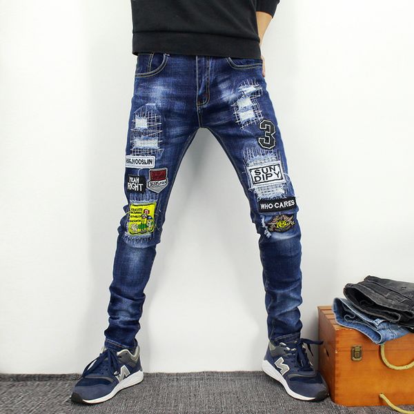 

2021 new nova cala jeans masculina bordado floral algodo em linha reta calas brim longas remendo de buraco estiramento azul casual magro luf, Blue