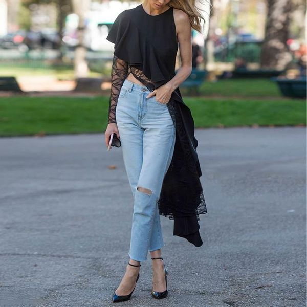 

2021 asymmetric shirts women summer one off shoulder patchwork lace blouses v neck and vonda casual solid bohemian blusas, White