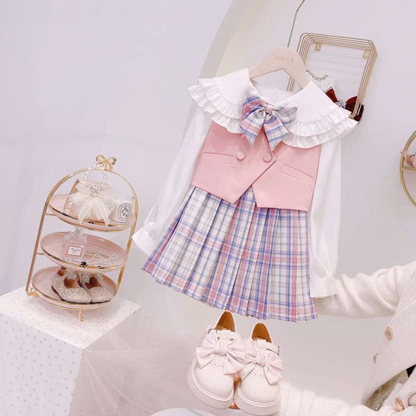 

suit 4-piece children's spring wear, White