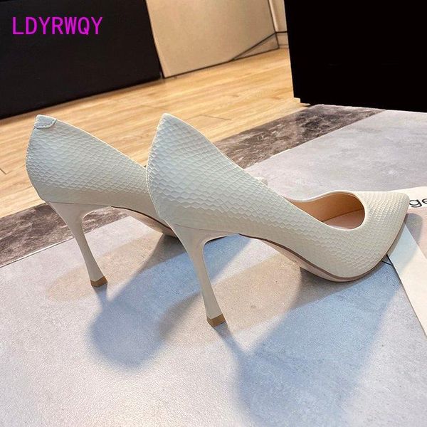 

dress shoes ldyrwqy european and american wind pointed head shallow mouth woman thin heel fashion high single, Black