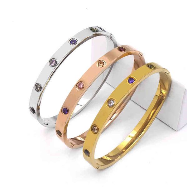 

charm bracelets 56 stainless steel color diamond buckle titanium does not fade, classic popular men's and women's, Golden;silver