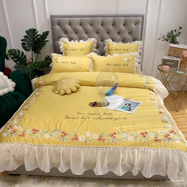 

egyptian cotton embroidery royal bedding sets  king wedding duvet cover bed sheet pillowcases 4pcs lace luxury bedclothes