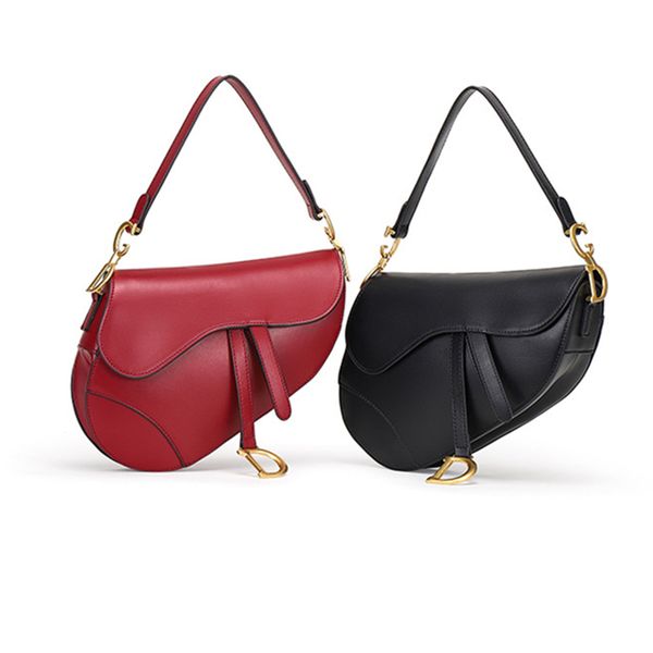 

d family saddle leather 2021 early spring new fashion net red star same d-shaped wide shoulder strap women's bag