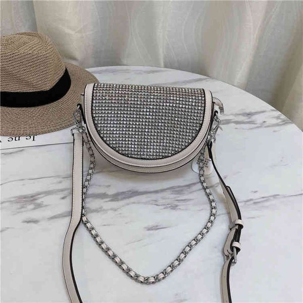 

bags handbag hands advanced water diamond female 2021 autumn and winter fashion semi-circular saddle chain single shoulder messenger bag, Black;red