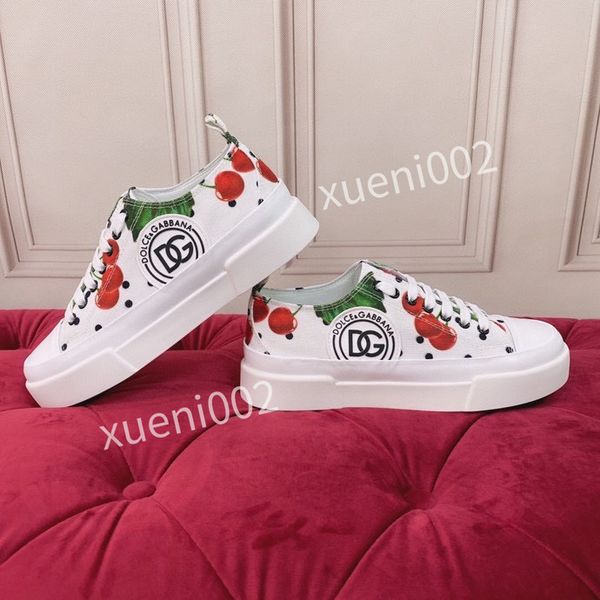 

dg 2022 boots men womens casual shoes bee snake leather embroidery classic trainers python embroidered lover sneakers 35-41, Black
