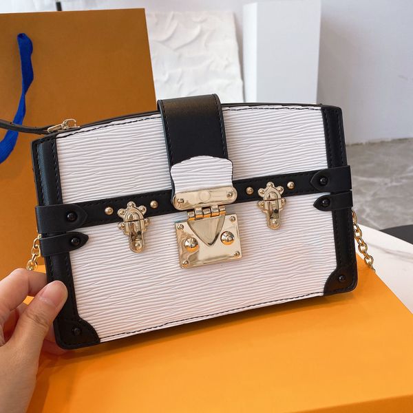 

womens vintage shoulder bag luxurys designers handbags womens fashion crossbody bags lady casual soft trunk clutch tide