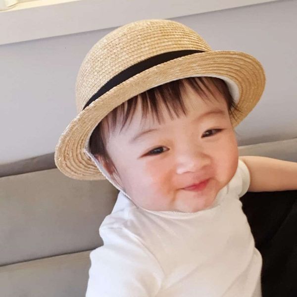 

new korean children's round straw hat, versatile, super cute sun hat for boys and girls christmas, Yellow