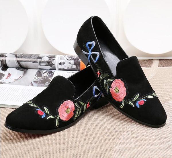 

black red embroidery suede leather men loafers for sale 2019 wholesale floral men vintage loafers mens casual shoes mens flats