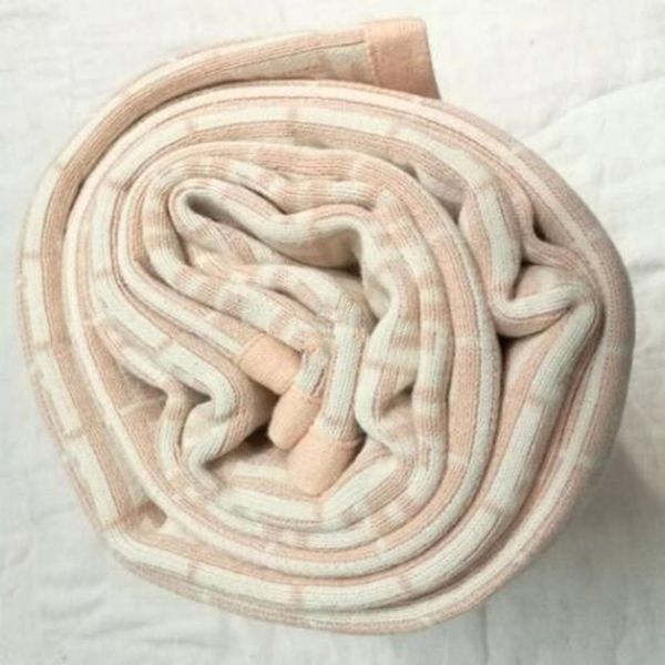 

new spring autumn fashion brand kids letter style baby blankets double jacquard air conditioning knitted cotton boy girl blanket