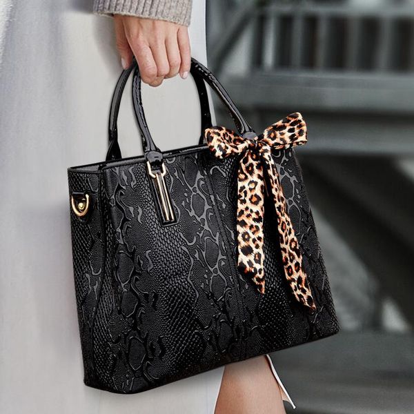 

shoulder bags fashion designer retro casual women totes crossbody female leather solid color large handbag for 2021
