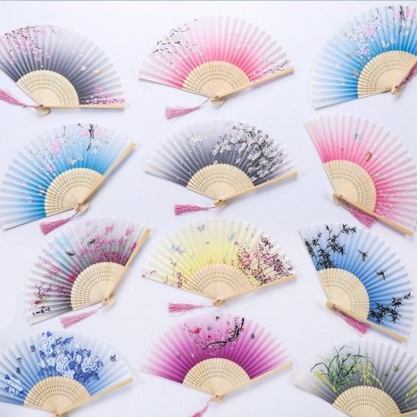 Ventaglio pieghevole classico Vento cinese femminile in stile giapponese e vento piccolo ventaglio cheongsam oggetti di scena Forniture per feste 24 stile T2I52299