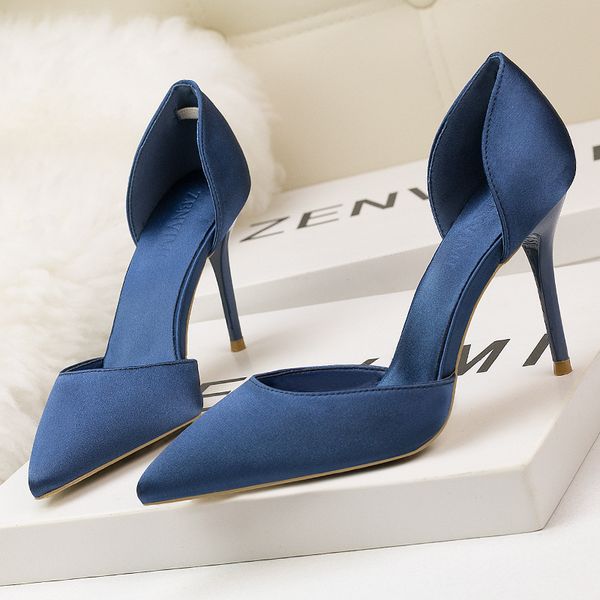 

6289- korean style fashionable elegant solid color womens shoes high heels stiletto heel satin hollow hollow sandals for women, Black